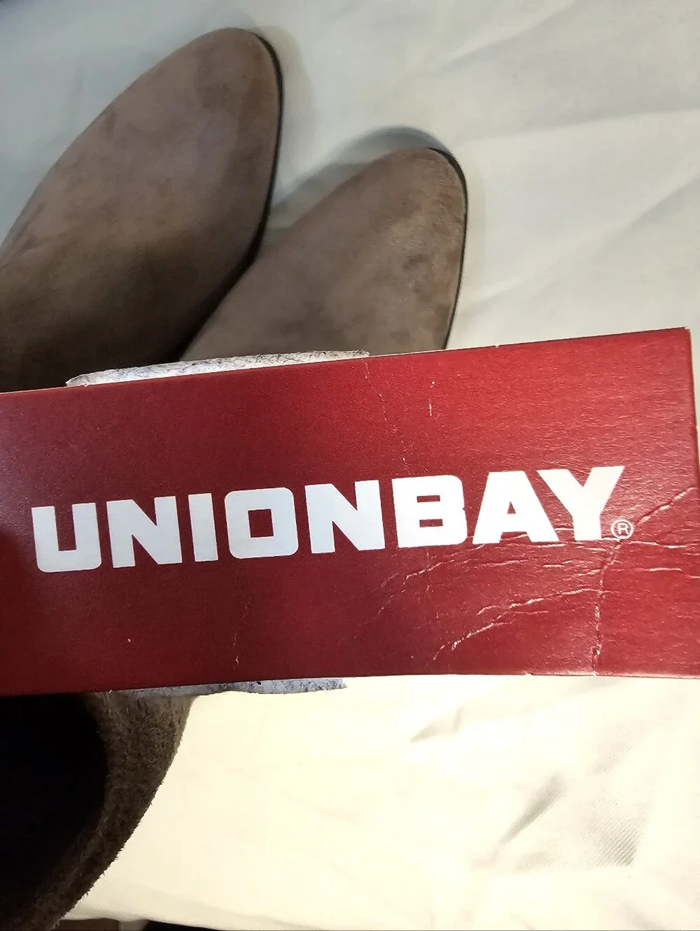 UNIONBAY 7.5M Taupe Suede Pointed Ankle Boots